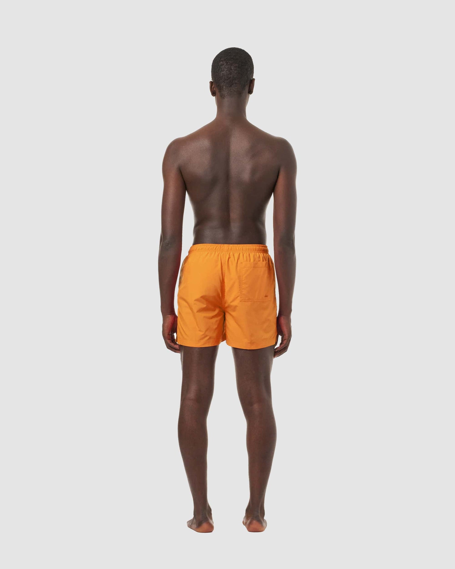Short_fade_Silouette_back_orange-min - Orange balisage