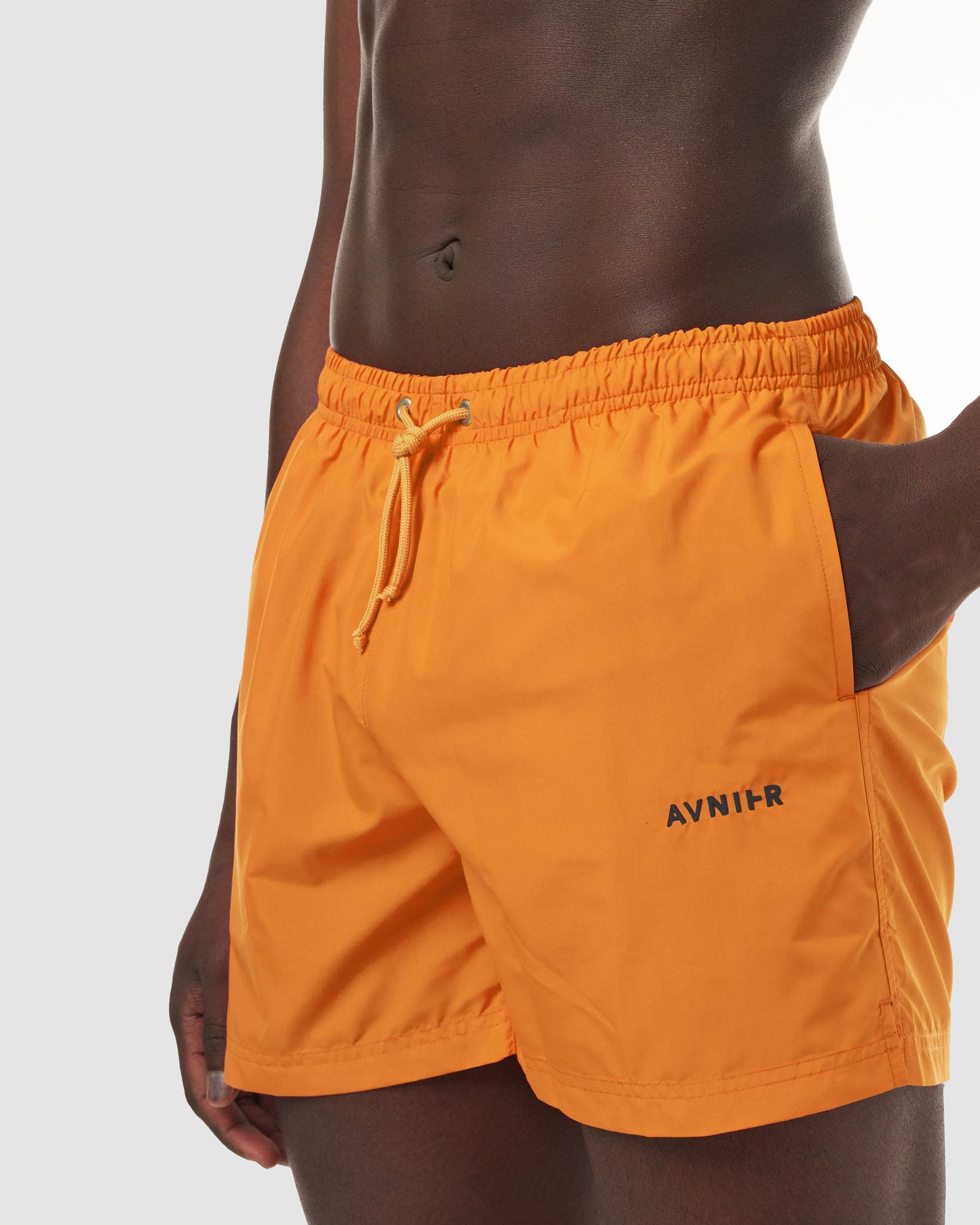 Short_fade_Silouette_zoom_orange-min - Orange balisage