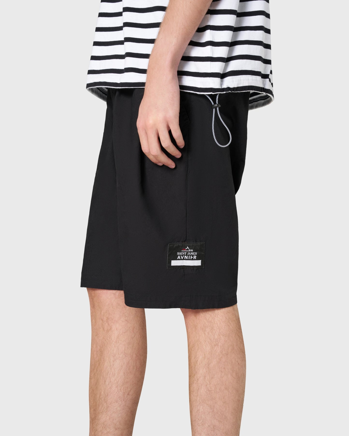 SHORT HOUSAKA