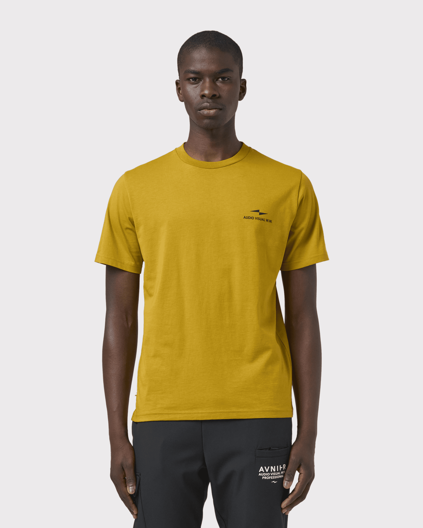 t-shirt-source-dried-tobacco-vertical-v3-avnier-avenier-4-silhouette-face_a924fdfc-84ba-4894-b9d6-3e975770f774 - tabac séché