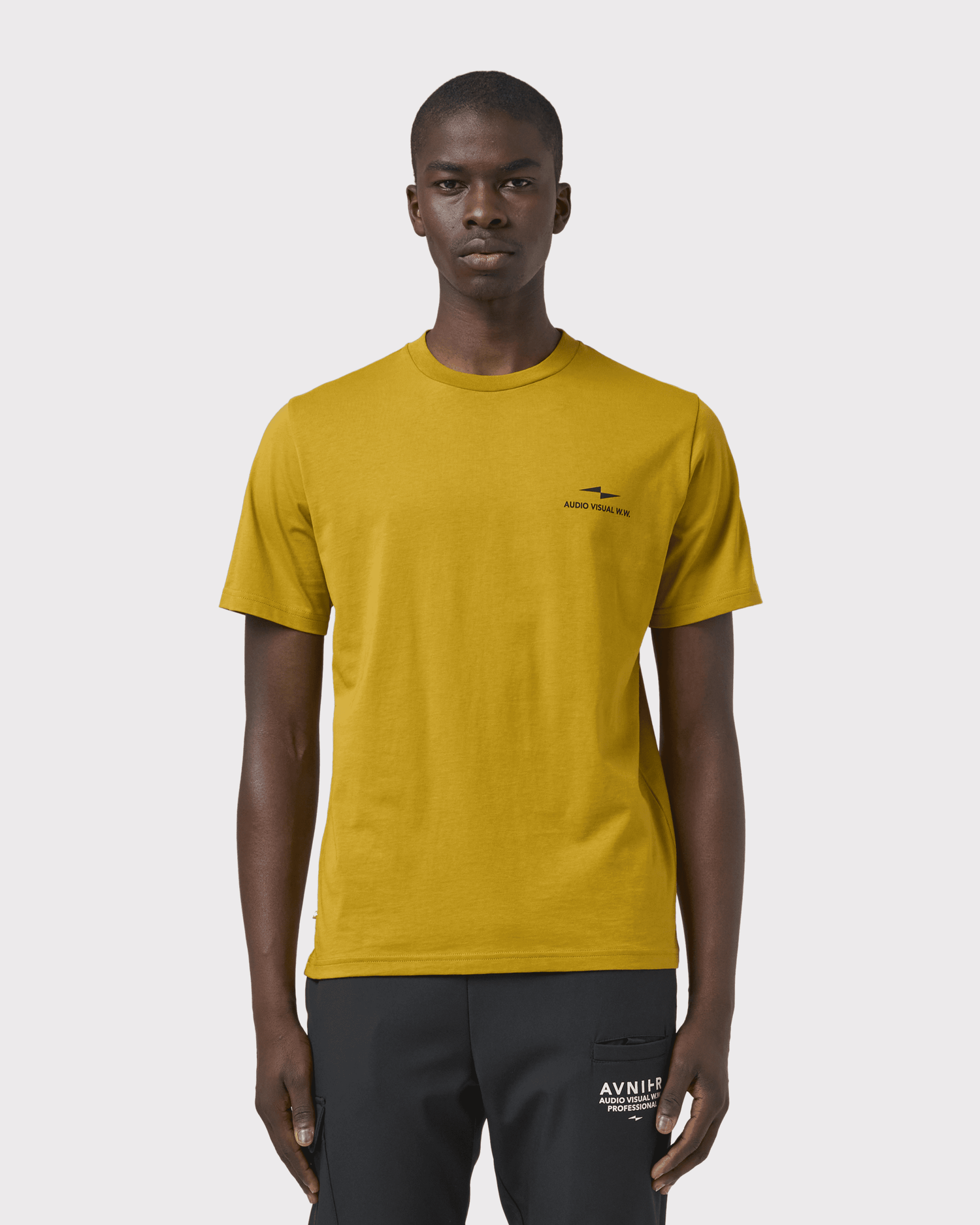 t-shirt-source-dried-tobacco-vertical-v3-avnier-avenier-4-silhouette-face_a924fdfc-84ba-4894-b9d6-3e975770f774 - tabac séché