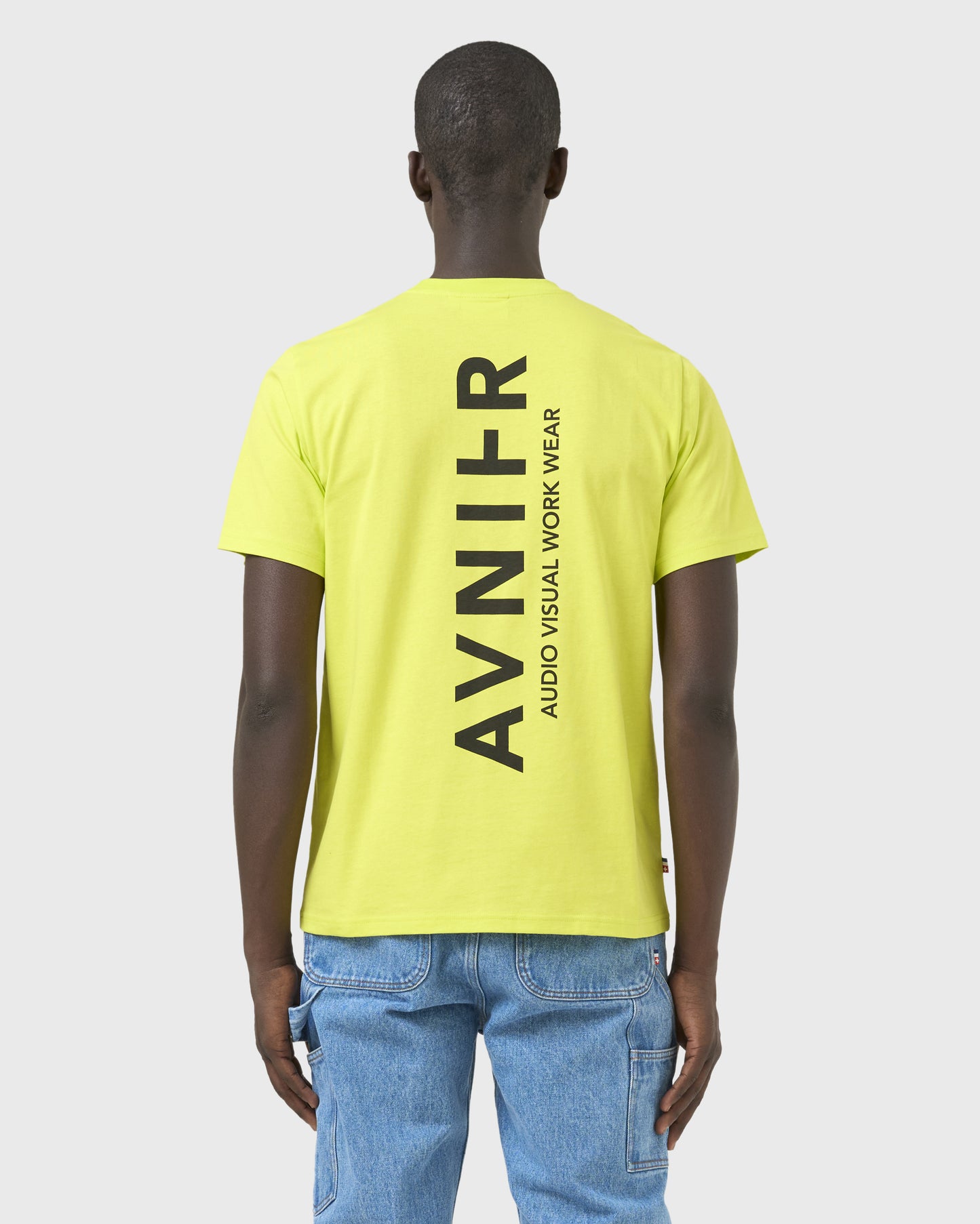 t-shirt-source-vertical-jaune-avnier-tournage-3-silhouette-dos - Jaune