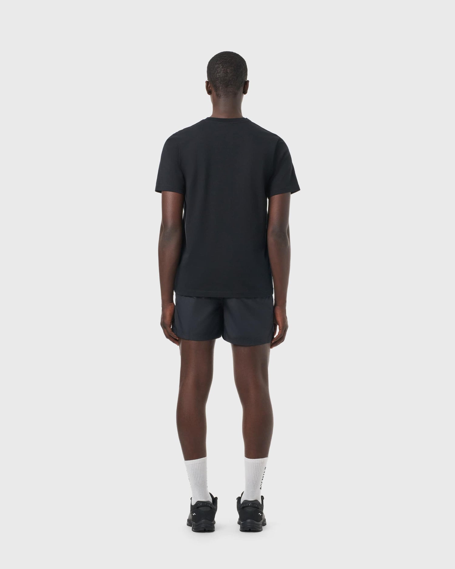 tshirt-noir-avnier-source-v5-homme-dos-decontracte - noir