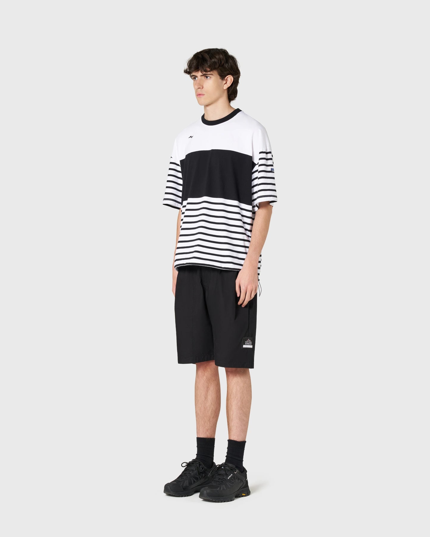 SHORT HOUSAKA