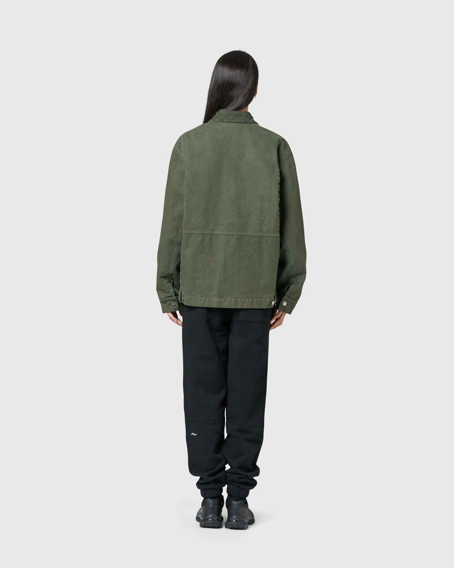 veste-operator-kaki-avnier-look-complet-femme-dos - kaki